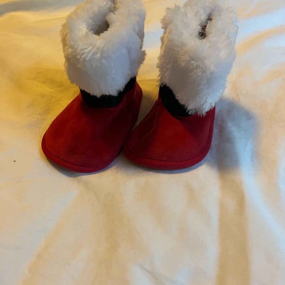 NWOT Red and White Santa Furry Baby Booties